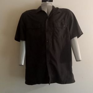 Field and Stream Black button down shirt sz M